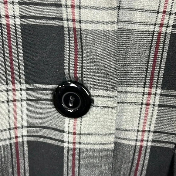 Courtenay Womens Jacket S/M Gray Black Plaid Notched Collar Button Up Short EUC - Picture 6 of 13